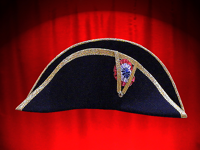 CHAPEAU BICORNE NAPOLEON 1er GALON OR