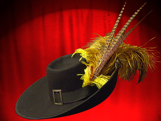 CHAPEAU MOUSQUETAIRE A BOUCLE